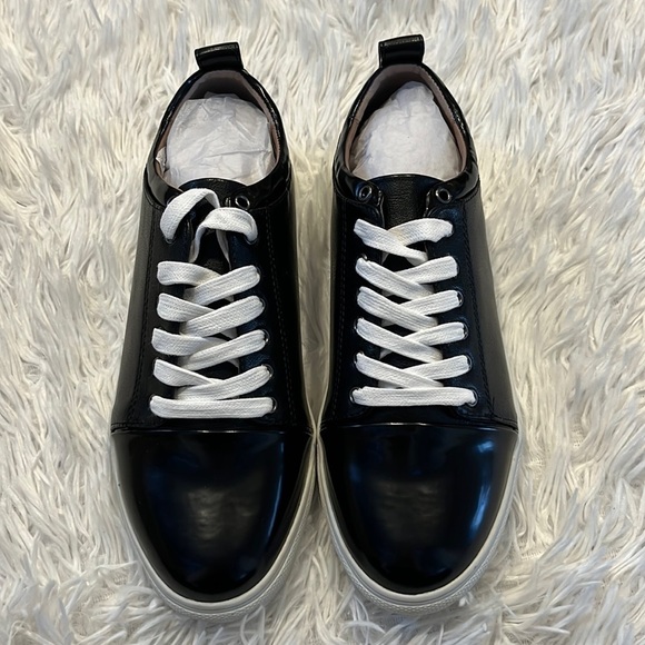 Matt & Nat GAIL WOMEN'S VEGAN LACE UP SNEAKERS in black/white size 7 - Picture 2 of 9